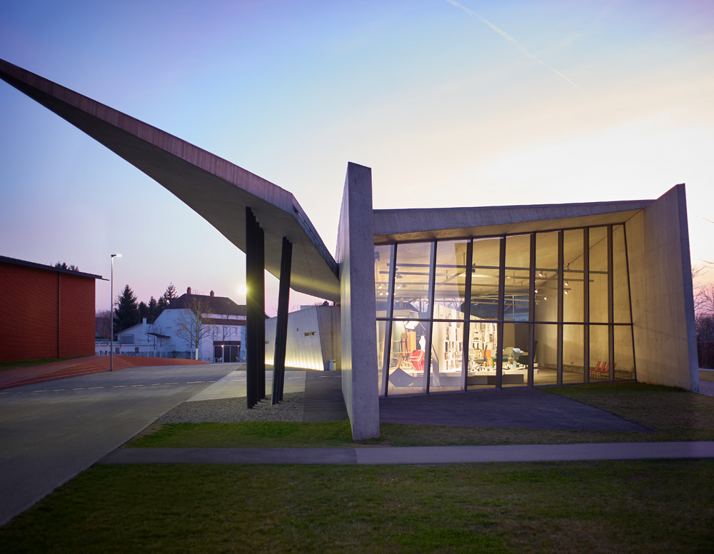 vitra-campus-feuerwehr-haus-zaha-hadid-3.jpg