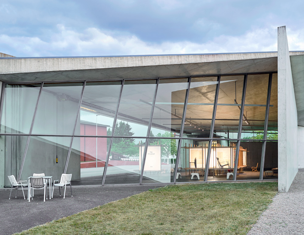 vitra-campus-feuerwehr-haus-zaha-hadid-5.jpg